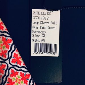 🌊🏊‍♀️NWT rash gaurd